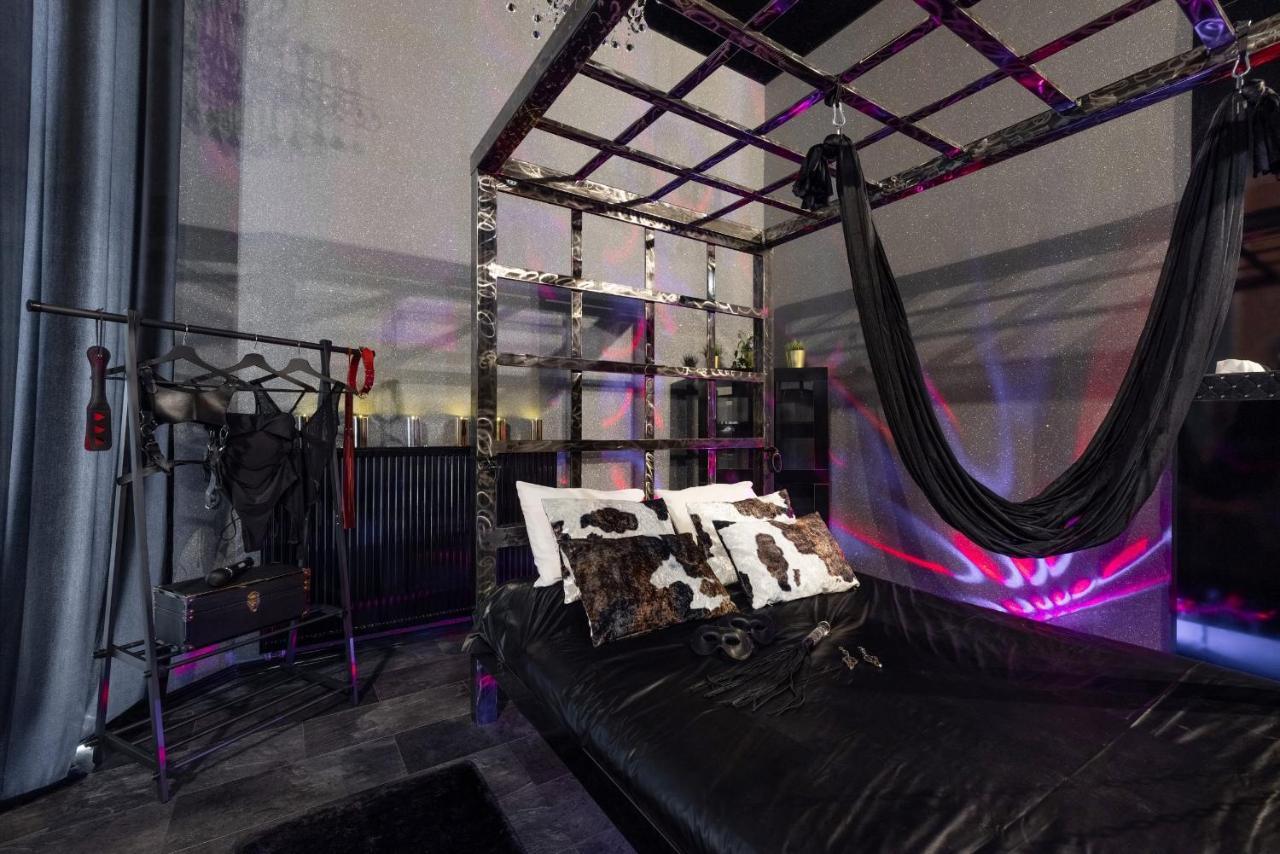 Bdsm Bast Grey Manufaktura Centrum Miasta Legionow 18 Parking Bezplatny , Dla Doroslych Adults Only *