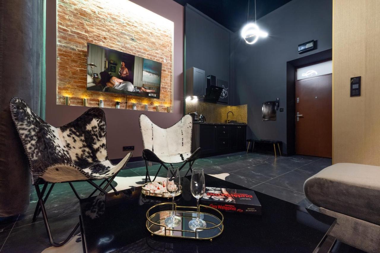 Apartment Bdsm Bast Grey Manufaktura Centrum Miasta Legionow 18 Parking Bezplatny , Dla Doroslych Adults Only *