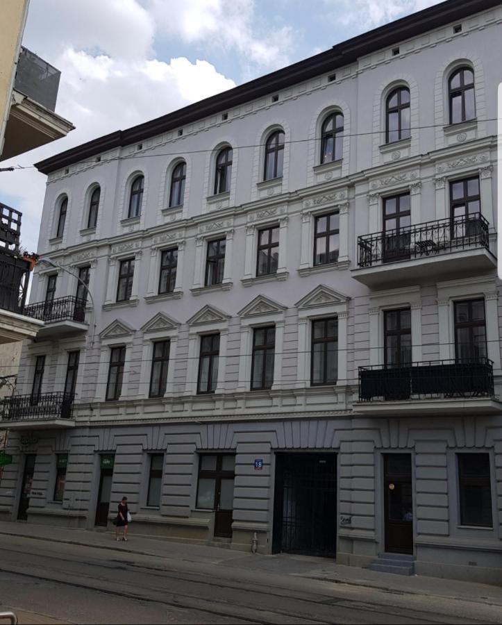 Bdsm Bast Grey Manufaktura Centrum Miasta Legionow 18 Parking Bezplatny , Dla Doroslych Adults Only Lodz (Lodz)